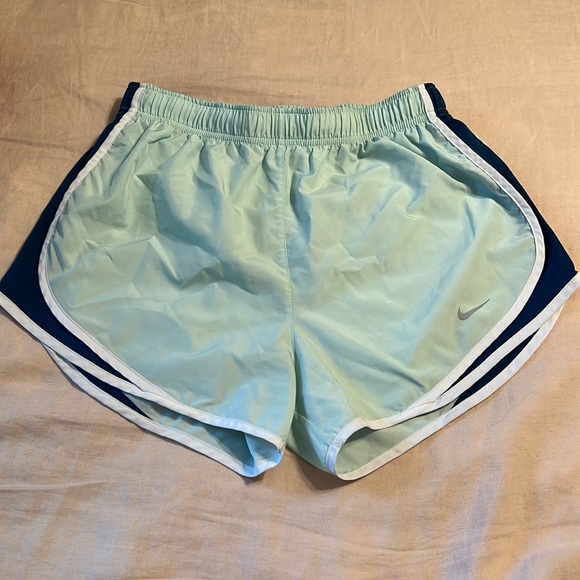 Nike Running Shorts - Picture 1 of 5